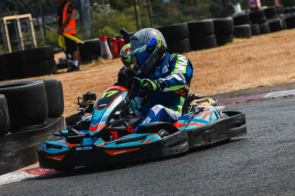 3 Hour Endurance Photo